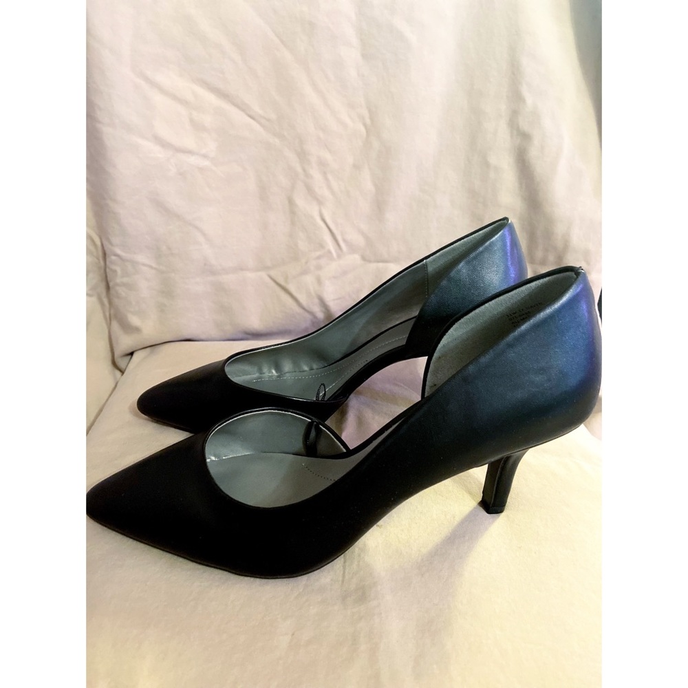 Black East5th Heels | Women’s